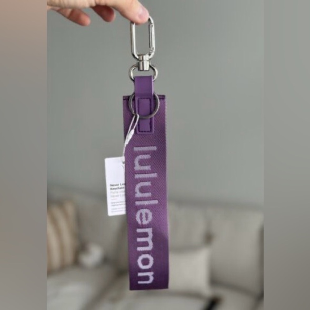 Never lose key chain Lululemon